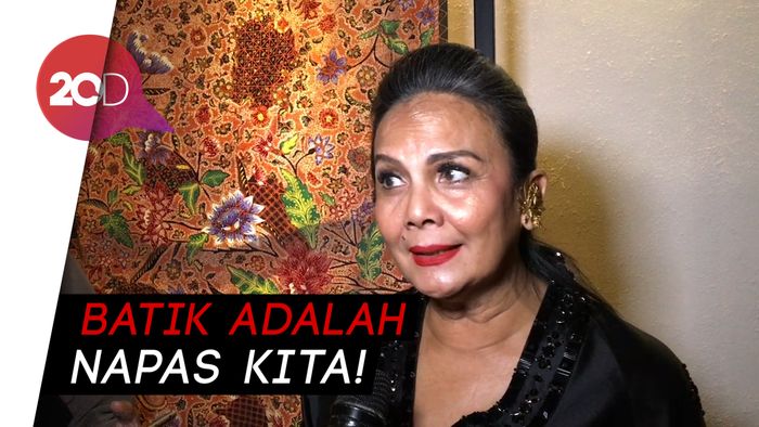 Makna Batik Bagi Christine Hakim