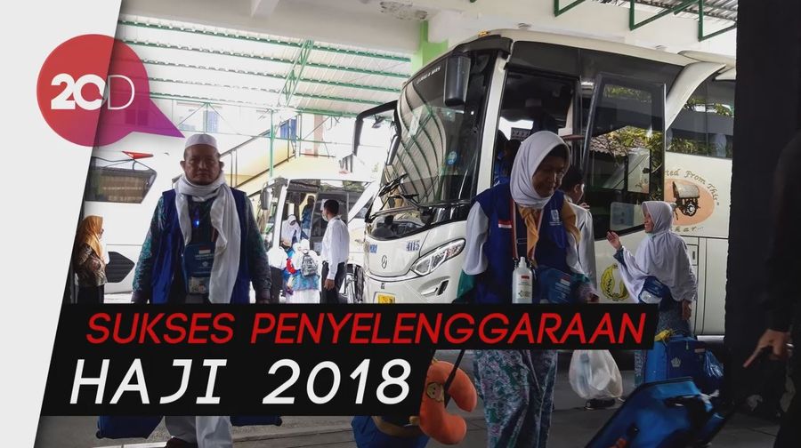 Menag Beri Penghargaan untuk Dubes Saudi, Imigrasi, dan AP II