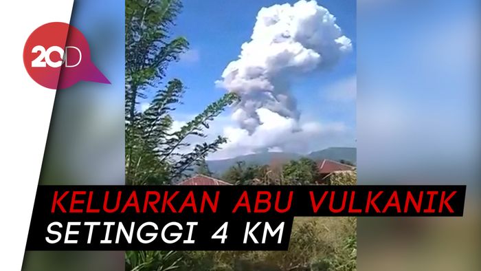 Gunung Soputan Sulawesi Utara Erupsi