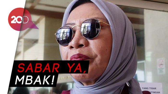 Usai Pengakuan Ratna Sarumpaet, Netizen Minta Atiqah Tabah