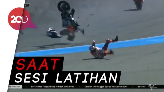  Lorenzo Kecelakaan Parah hingga Motornya Terbelah 