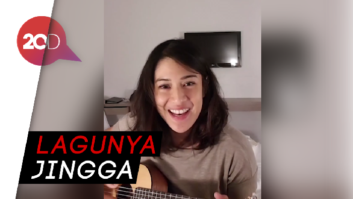 Dengarkan Merdunya Dian Sastro Cover Lagu Tentang Aku