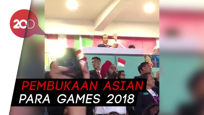 Jokowi Asyik Joget Bahasa Isyarat