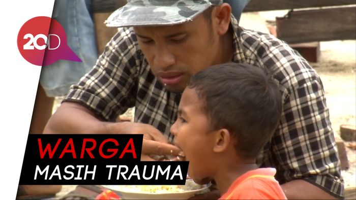 Takut Gempa Susulan, Warga Donggala Memilih Tinggal di Luar Rumah