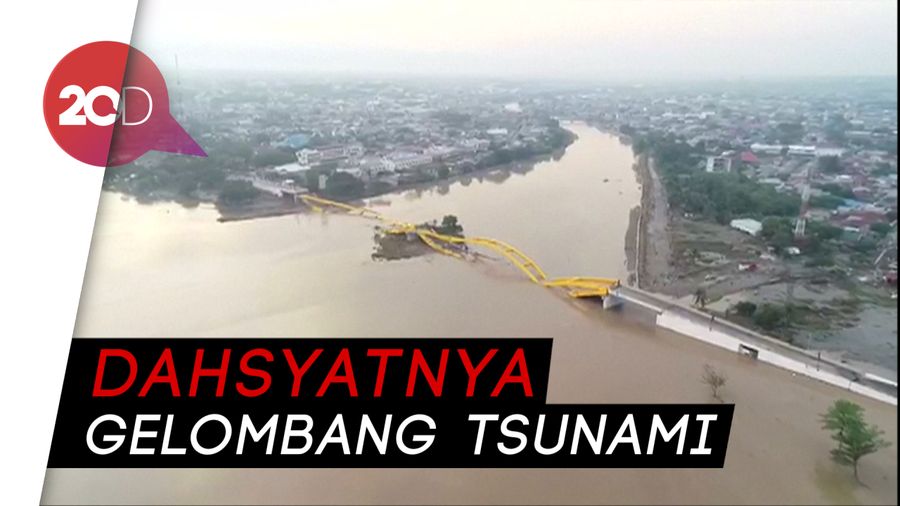 Detik-detik Ambruknya Jembatan Kuning Ponulele Dihantam Tsunami