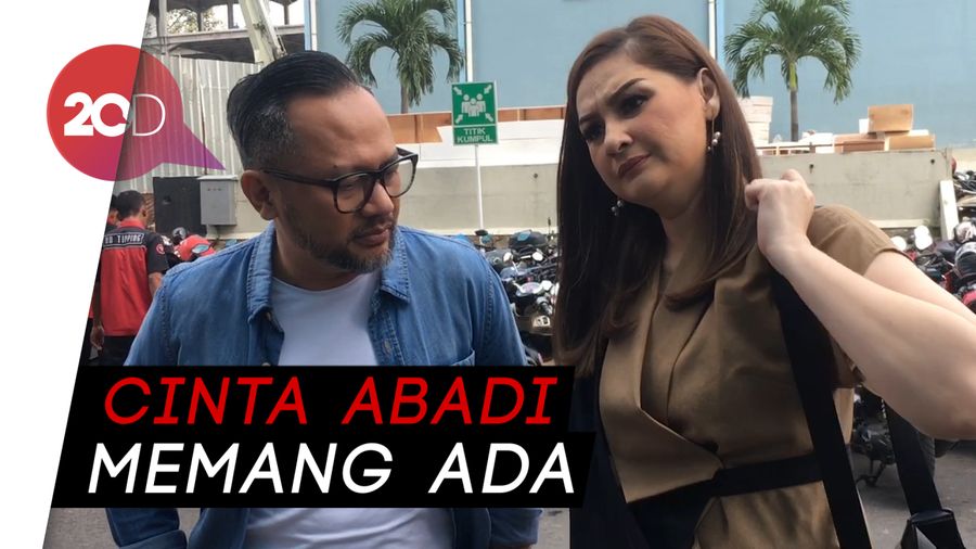 Kisah Cinta Indro Warkop dan Nita Jadi Inspirasi Mona Ratuliu