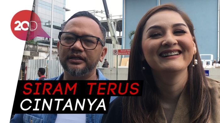Tips Menjaga Keharmonisan Rumah Tangga ala Mona Ratuliu