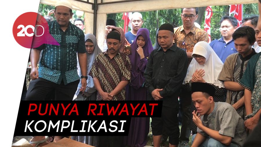 Pemakaman Pendiri Roti Bakar Eddy Berlangsung Khidmat
