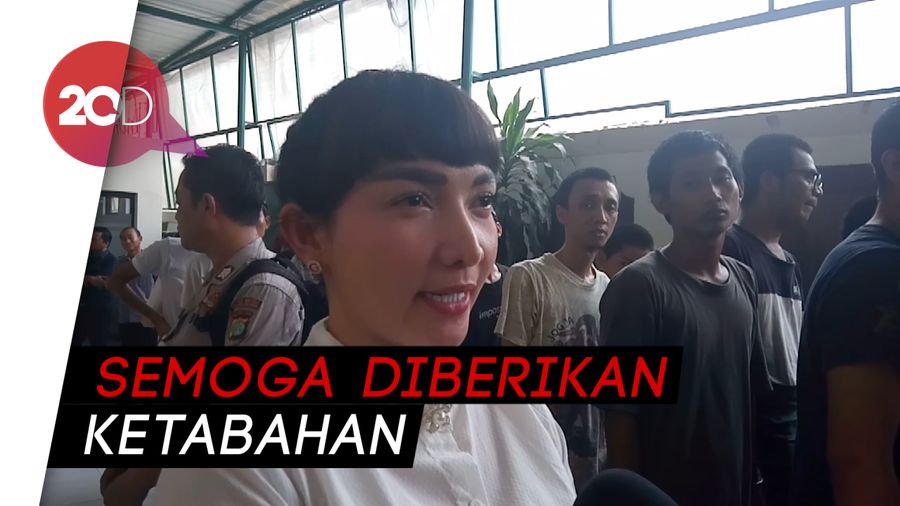 Roro Fitria Khawatir soal Bencana Alam yang Terjadi di Indonesia 