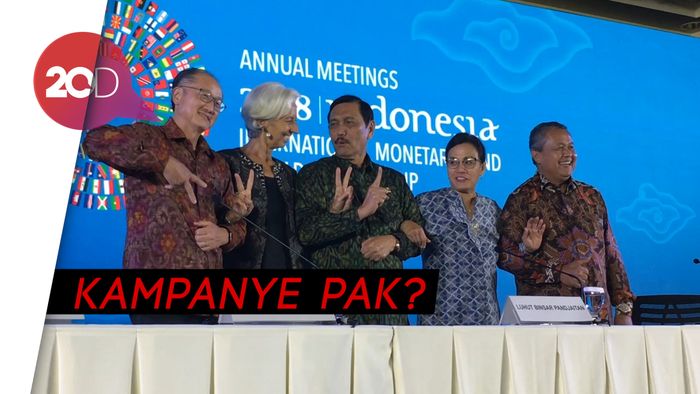  Saat Luhut Ogah Pose Dua Jari di IMF-World Bank