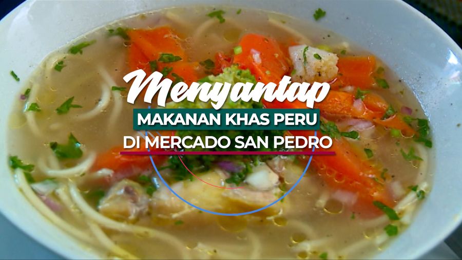 Menyantap Makanan Khas di Dataran Tinggi Mercado San Pedro