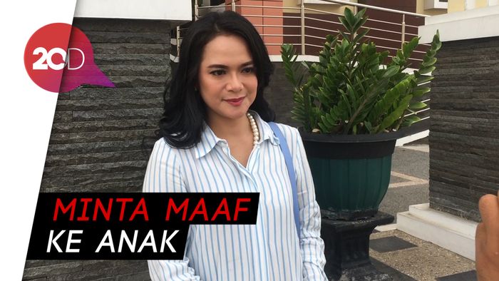 Persiapan Shezy Idris Jelang Sidang Perdana Cerai