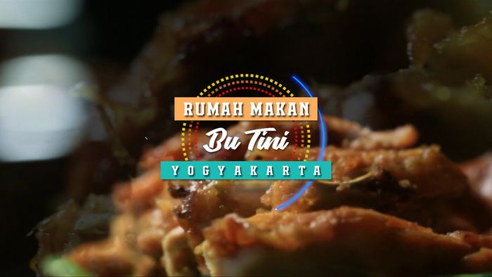 Ayam Bercitarasa Tinggi dengan Kombinasi Menu Gudeg, Lezat!