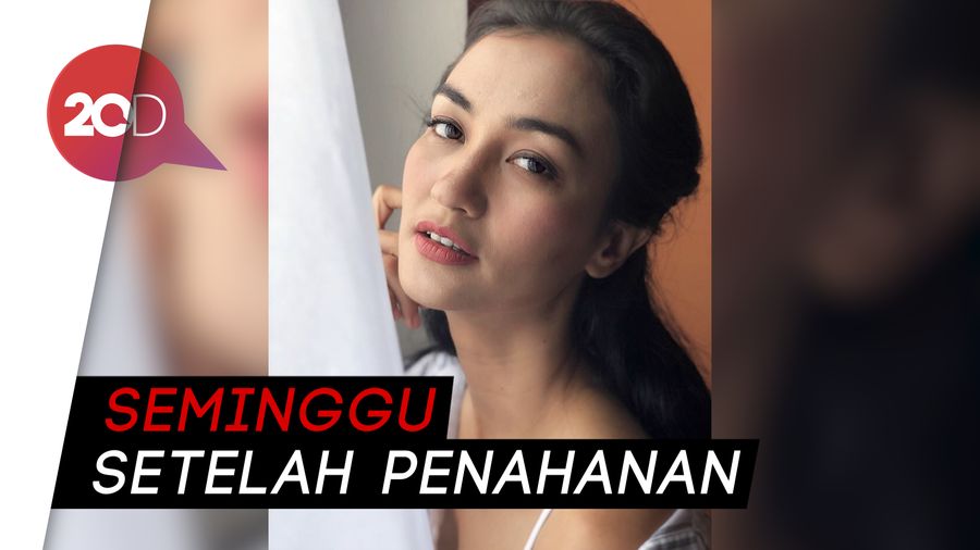 Atiqah Hasiholan Diam-diam Sudah Jenguk Ratna Sarumpaet