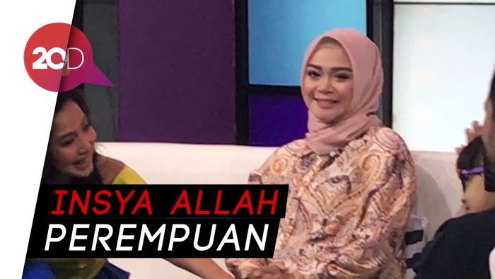 Bahagianya Sheza Idris Hamil Anak Pertama