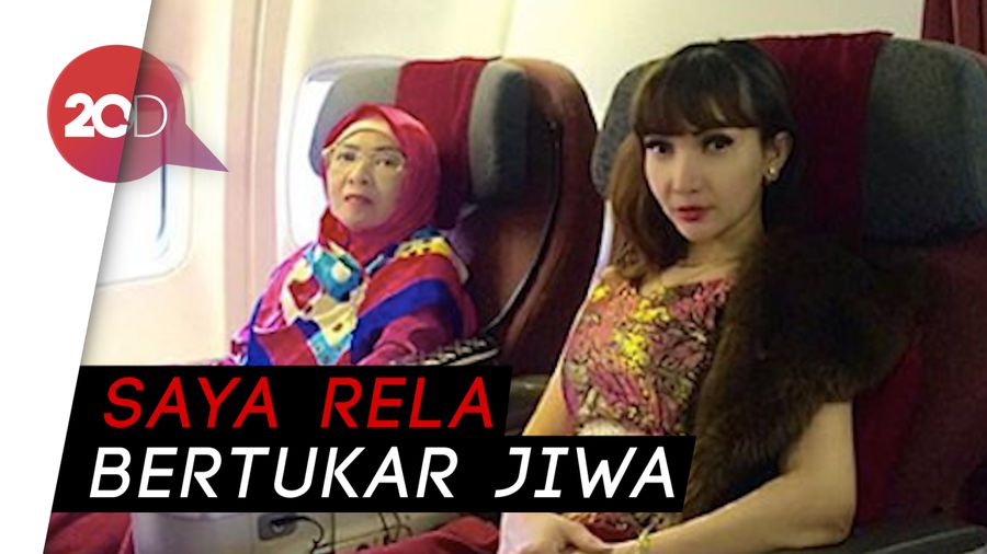 Isak Tangis Roro Fitria Ceritakan Kembali Kenangan dengan Ibunda