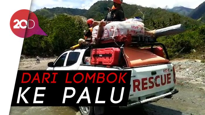 Relawan IOF Tempuh Medan Berat saat Menuju Sulteng