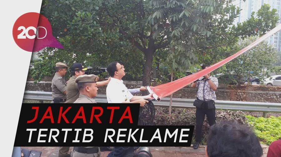 Anies Segel Reklame Langgar Aturan di Ibu Kota
