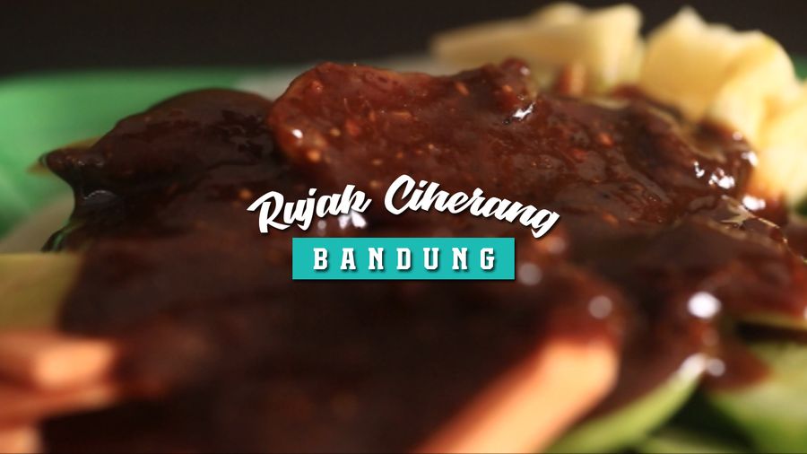 Rujak dengan Rasa Istimewa di Selatan Bandung
