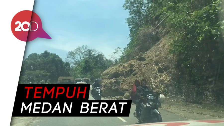 Antar Bantuan, Relawan CT Arsa Tempuh Belasan Titik Rawan Longsor
