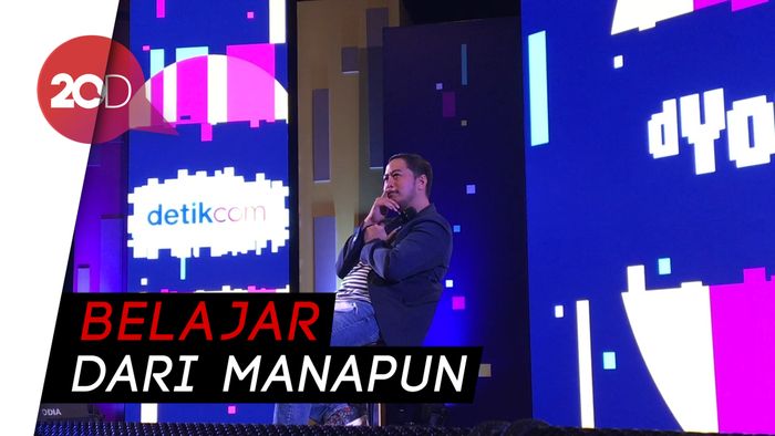 Pandji Pragiwaksono Bongkar Kunci Sukses Berkarya di dYouthizen