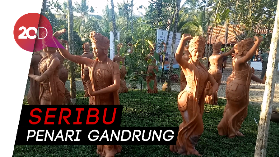 Menpar Arief Yahya Resmikan Taman Gandrung Terakota