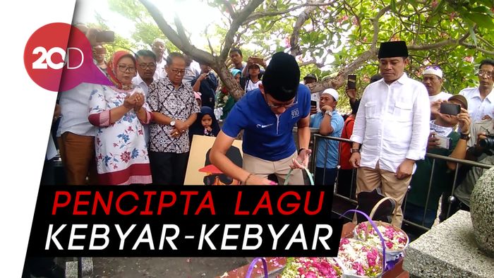 Tiba di Jatim, Sandi Ziarah ke Makam Gombloh