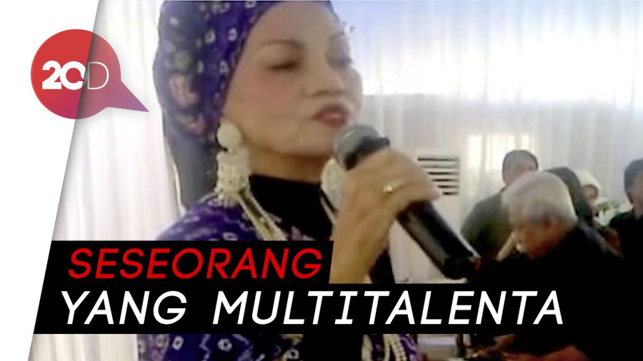 Mengenang Kembali Perjalanan Karier Titi Qadarsih