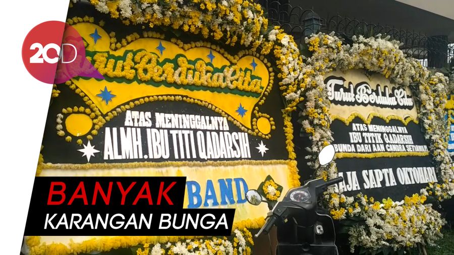 Suasana di Rumah Duka Titi Qadarsih Jelang Pemakaman
