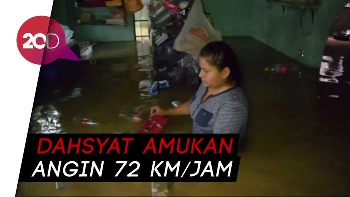 Badai Vicente Tewaskan Belasan Orang di Meksiko