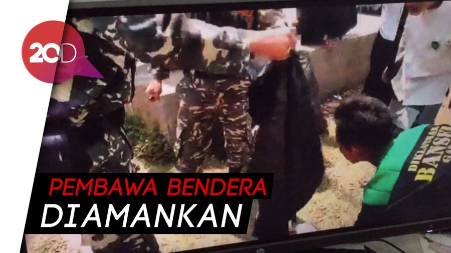 Kronologi Penangkapan Pembawa Bendera HTI