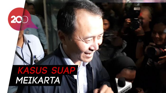 Senyum Eks Presdir Lippo Cikarang Usai Diperiksa KPK