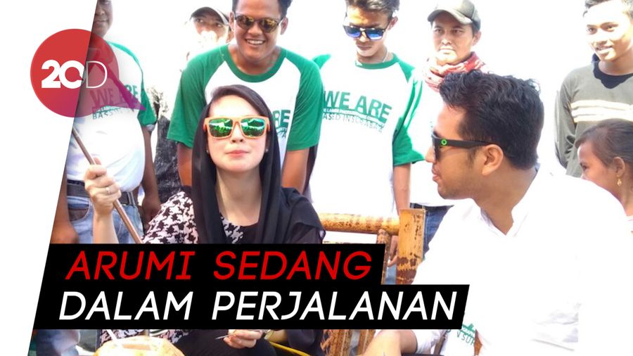 Ayah Arumi Bachsin Meninggal Dunia 