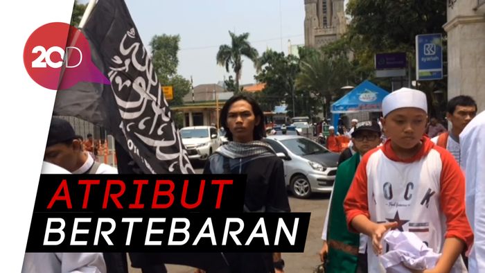 Massa Aksi Bela Tauhid Mulai Padati Istiqlal