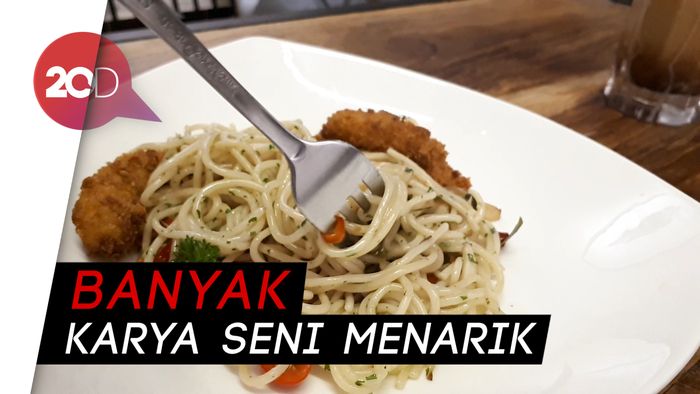 Bersantap Cantik di Kafe Super Artsy