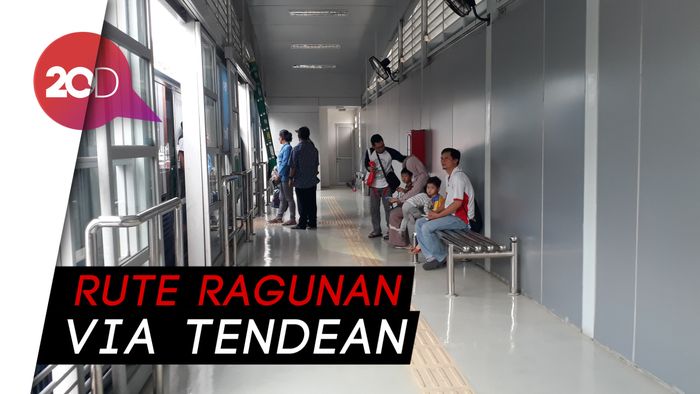 Tanpa Pemberitahuan, Rute TransJakarta Dihapus