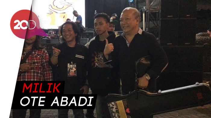 Galang Dana untuk Bencana Sulteng, Gitar Ibanez Tipe J&M Laku Rp 32 Juta