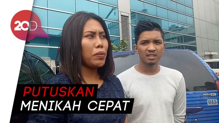 Evi Masamba Sempat Pingsan di Hari Pernikahan, Kenapa?
