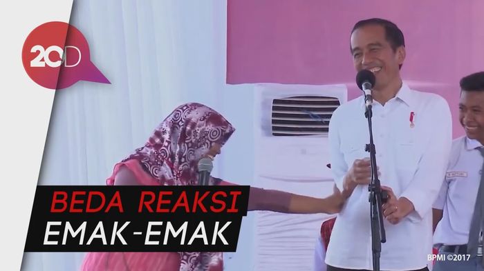 Prabowo Omeli Emak-emak, Jokowi Dicableki Emak-emak