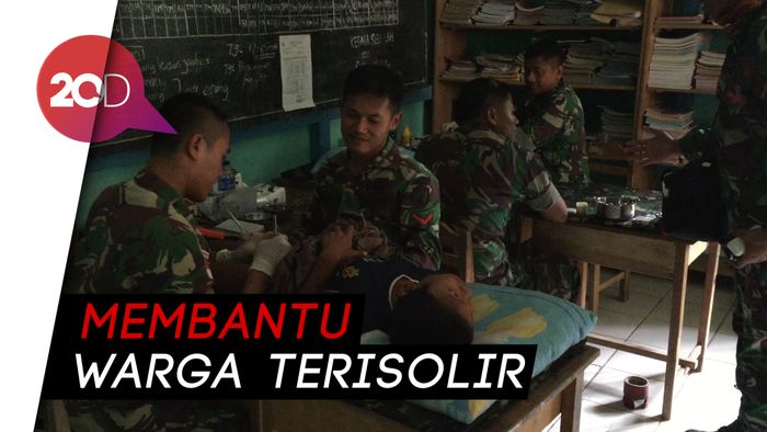 Sunat Massal di Perbatasan Indonesia 