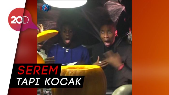 Wajah-wajah Takut Pemain PSG Saat Kena Prank Halloween