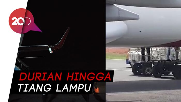 Usai Insiden Durian di Bandara Fatmawati kini Lion Air Tabrak Tiang