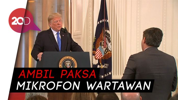 Saat Trump Ribut dengan Jurnalis di Gedung Putih 