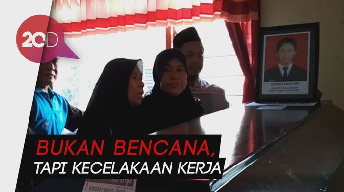Momen Haru Kedatangan Jenazah Haska Korban Lion Air di Blitar