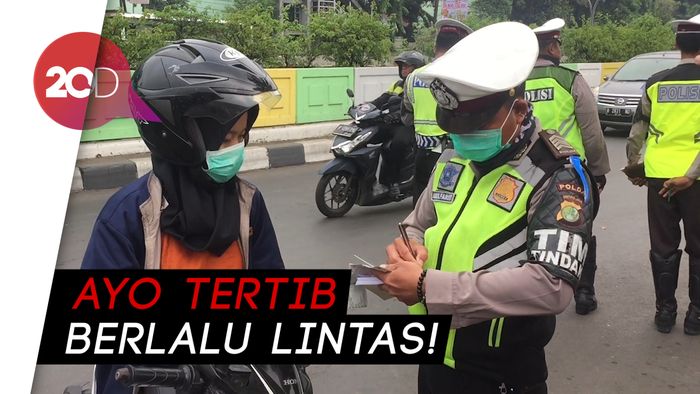 Operasi Zebra di Pasar Minggu, Pelanggar Langsung Disidang