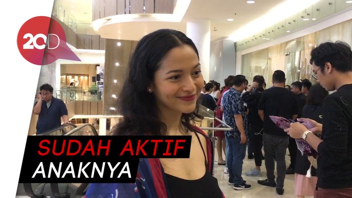 Putri Marino Nikmati Perannya Sebagai Ibu Baru