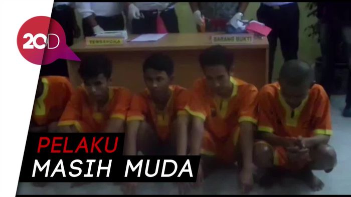 Ternyata Ini Biang Matinya Lampu Merah di Lamongan