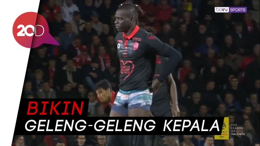 Kelakuan Konyol Balotelli