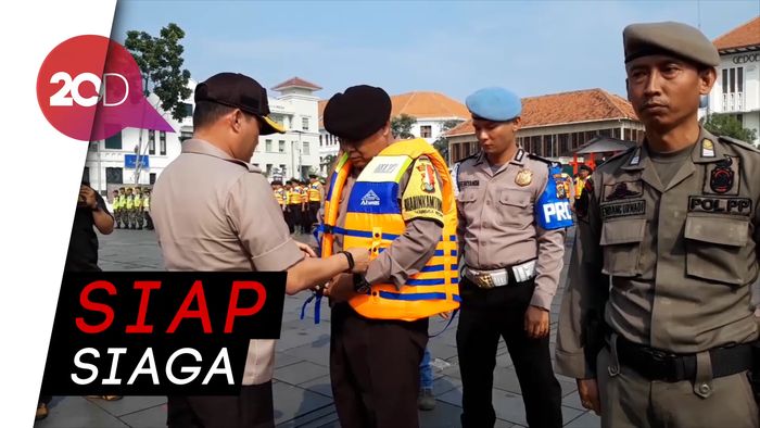 Polres Jakbar Siagakan Pasukan untuk Antisipasi Banjir