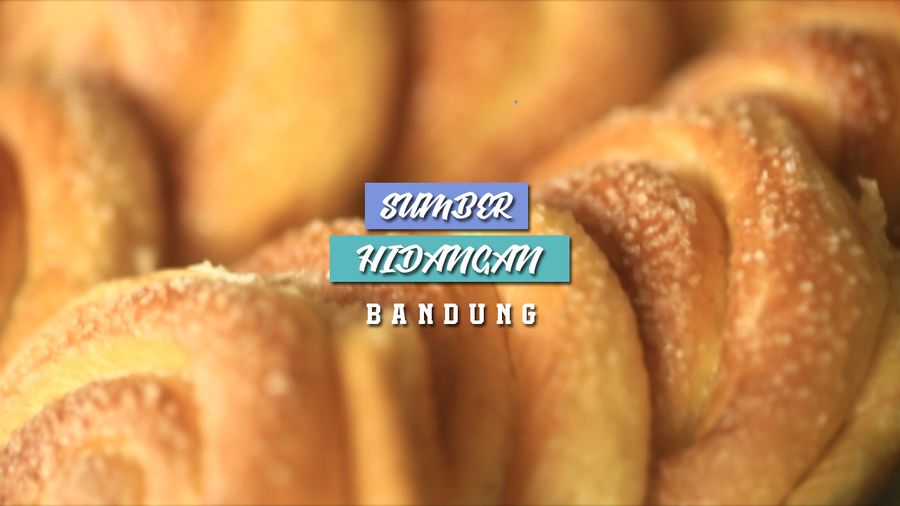 Mencicipi Roti Khas Zaman Dulu, Bandung